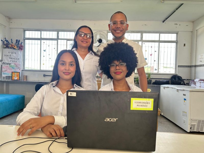 Estudantes-da-rede-estadual-conquistam-medalha-de-prata-em-feira-cientifica-internacional-4